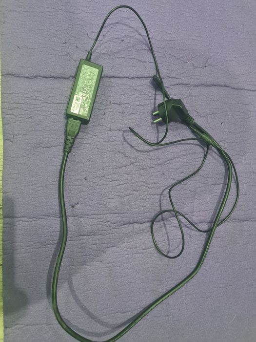 Laptop AcerAspire 3+ torbana laptopa(bez paska)