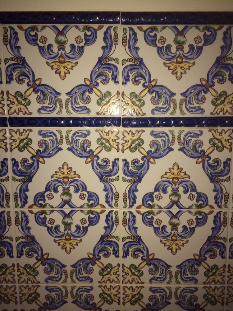 Azulejos de parede em padrão