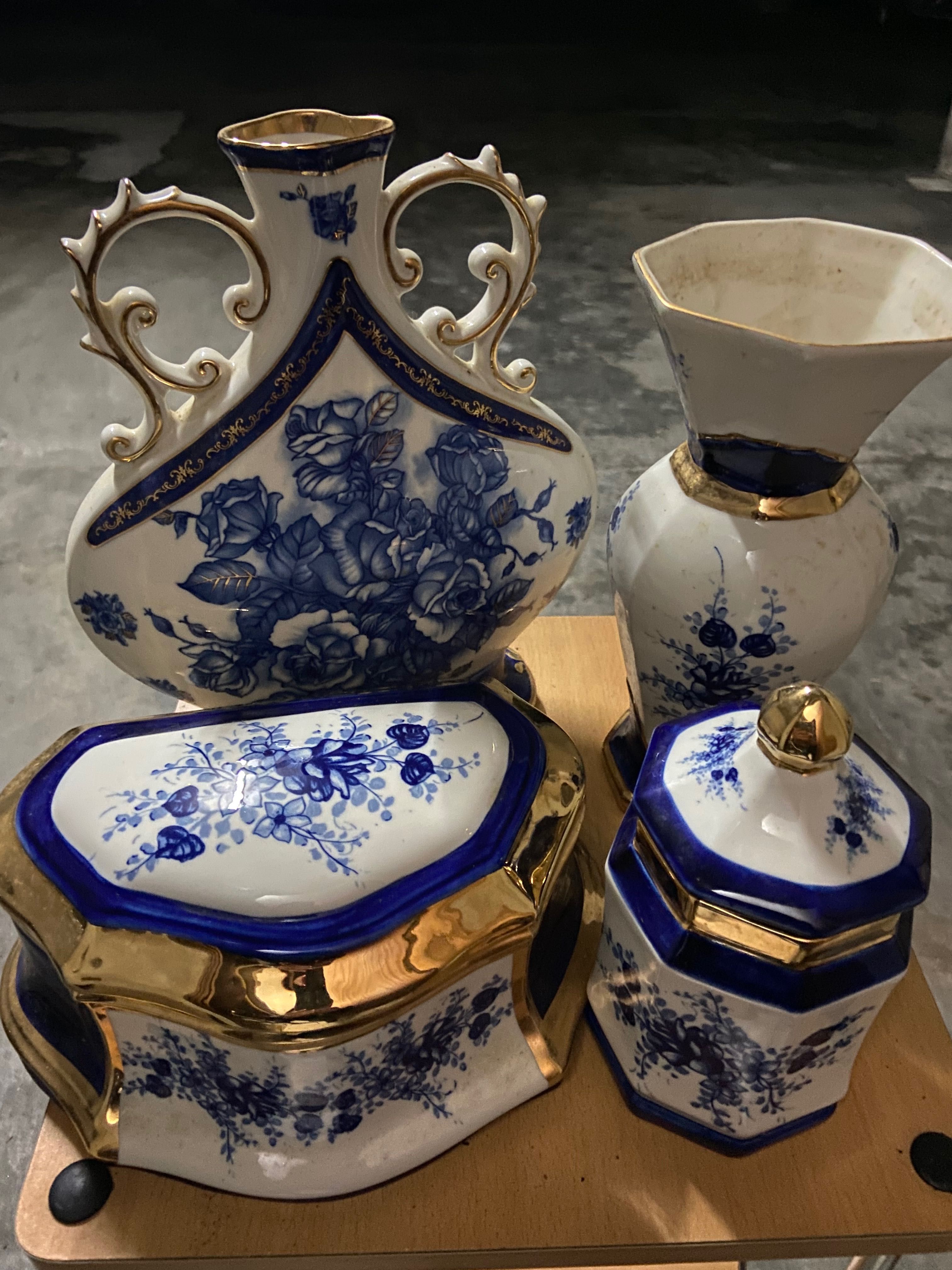 Vendo seis peças de porcelana