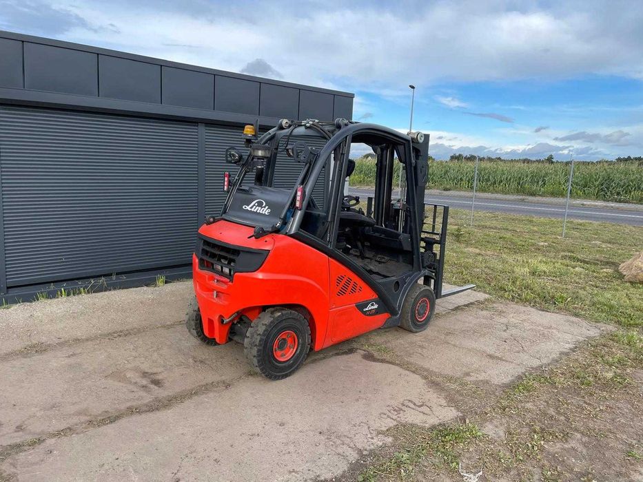 Wózek widłowy Linde H 25 T-02