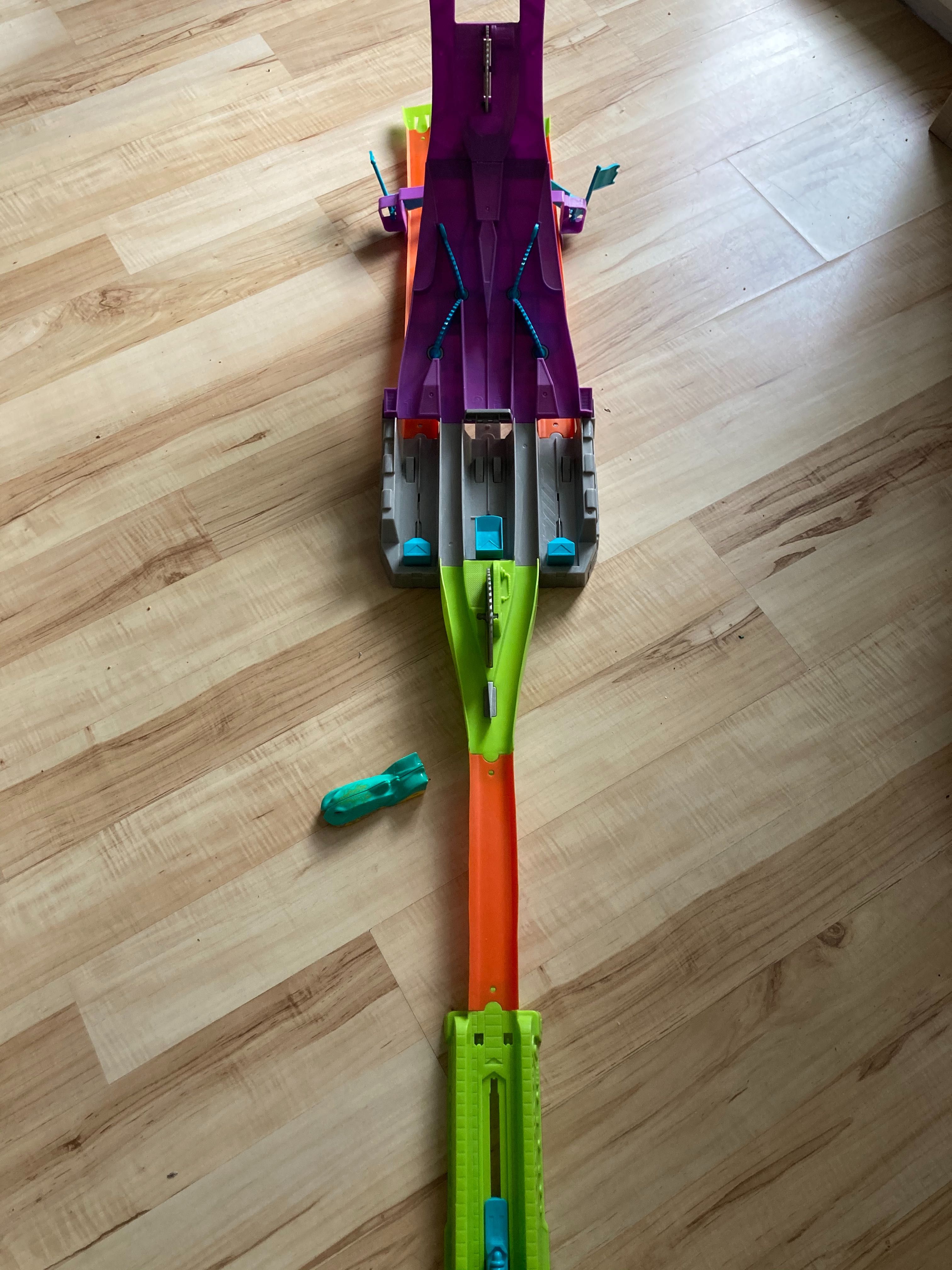 Hot wheels magnesiaki tor przecinarka