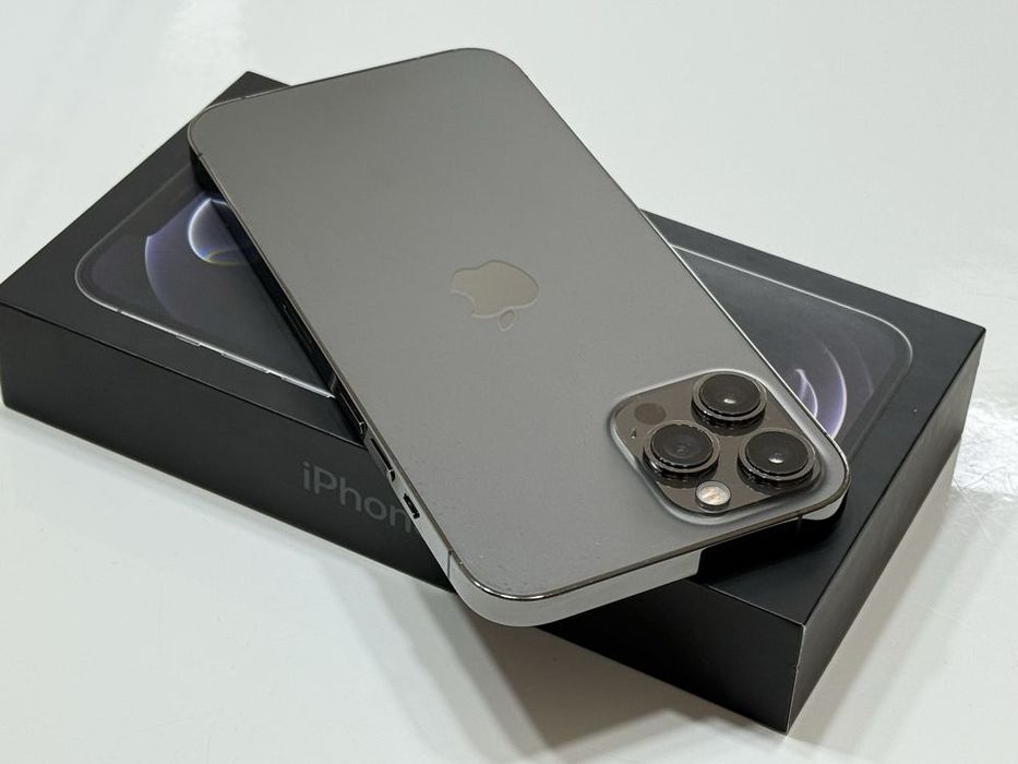 Iphone 12 pro max 256gb. Ідеальний стан нова батарейка!