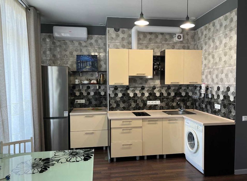 Шикарная 1к жк Авторский. Первая линия от моря!