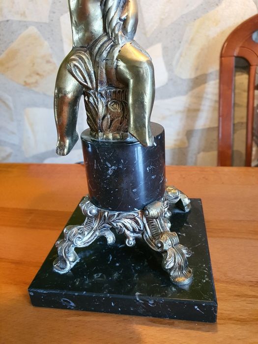 Stara lampa mosiezna z aniołem