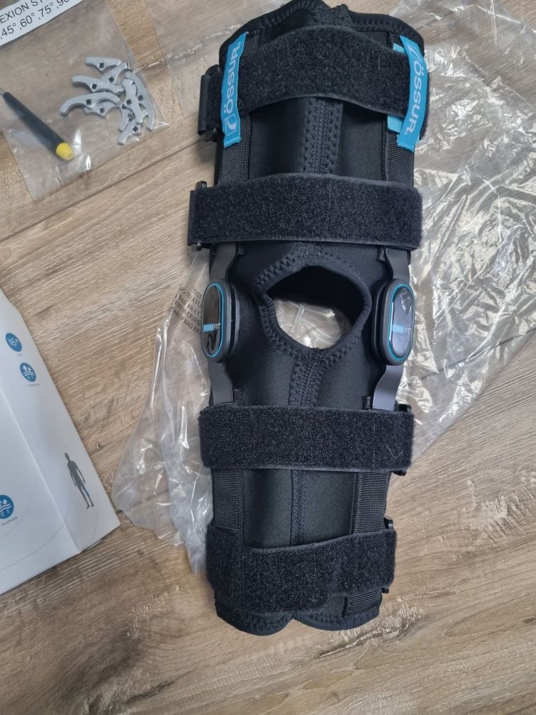Orteza stabilizator kolana Ossur Form Fit Rom Knee WRP S/M