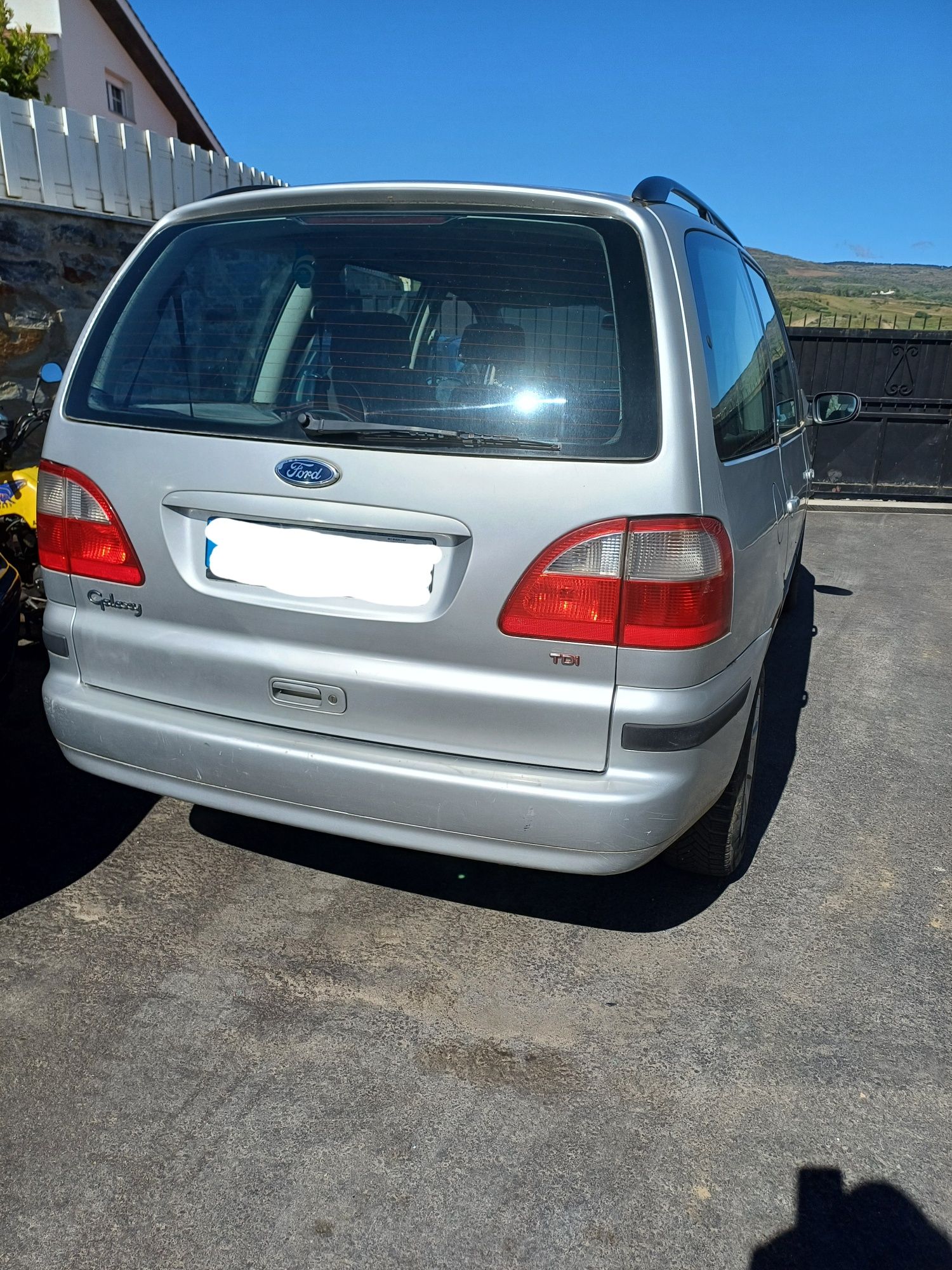 Ford Galaxi para peças