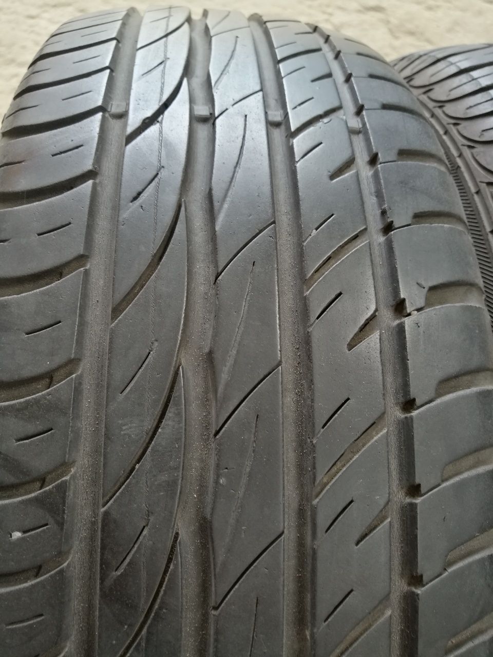 205/60R16 92V Barum Bravuris 2