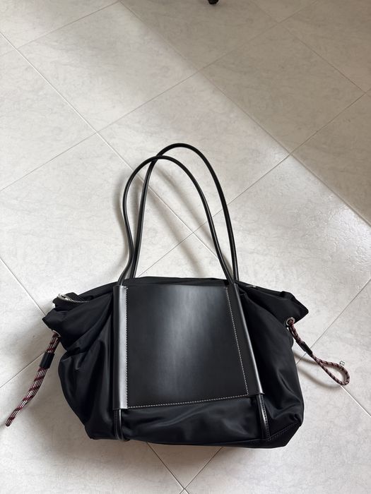 Mala TOUS  Preta tote grande Empire de nylon reciclao