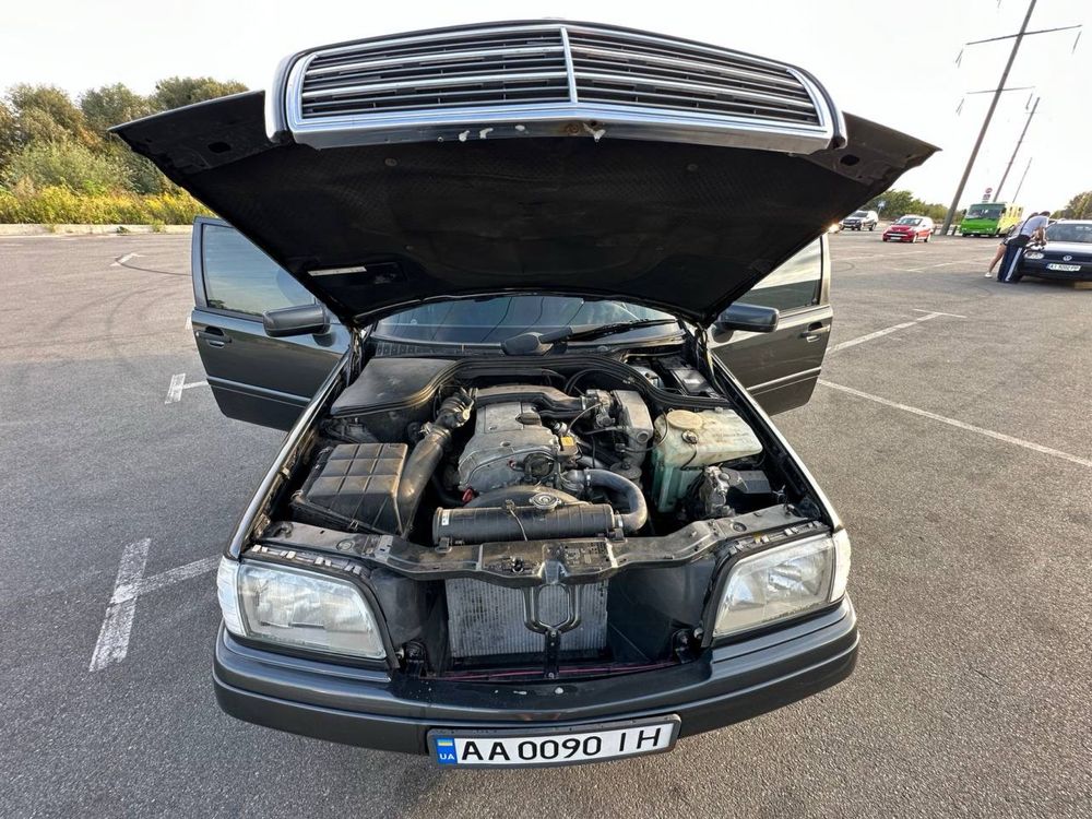 Mercedes-Benz C 220 комлектація sport