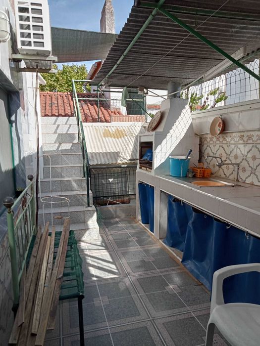 Arrendo moradia  em evora