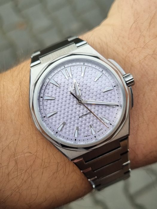 Christopher Ward Twelve 36 Frozen purple