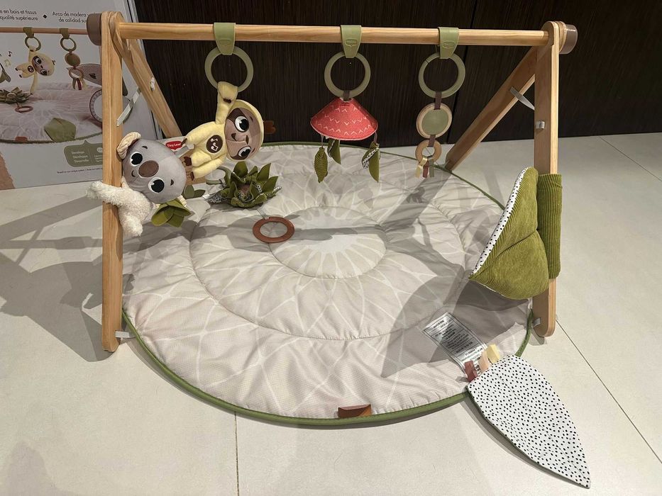 Tiny Love Mata edukacyjna z drewnianym pałąkiem Boho Chic 0+