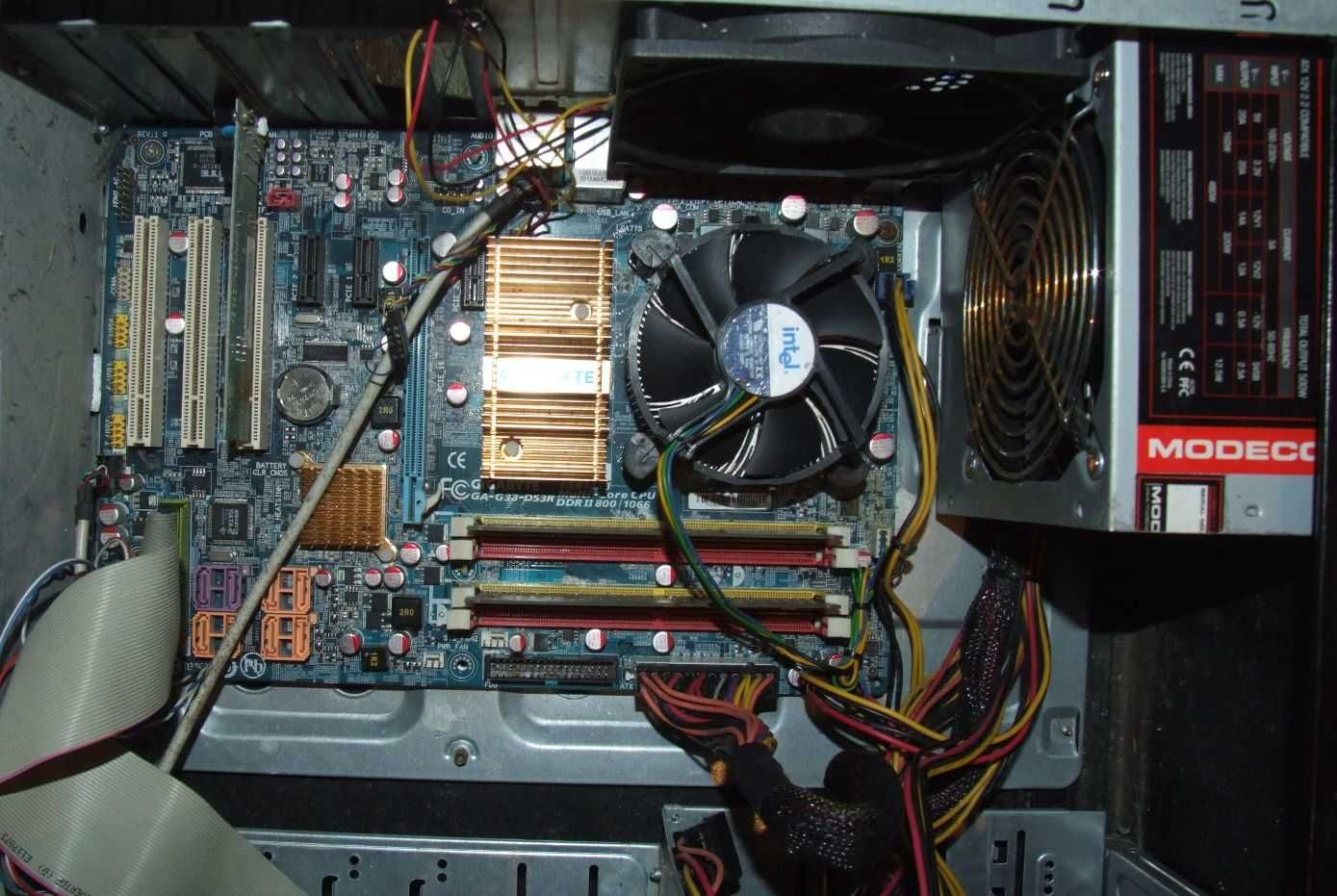 Komputer Tracer z Intel Core 2 Duo RAM 2 GB HDD 80 GB Windows XP