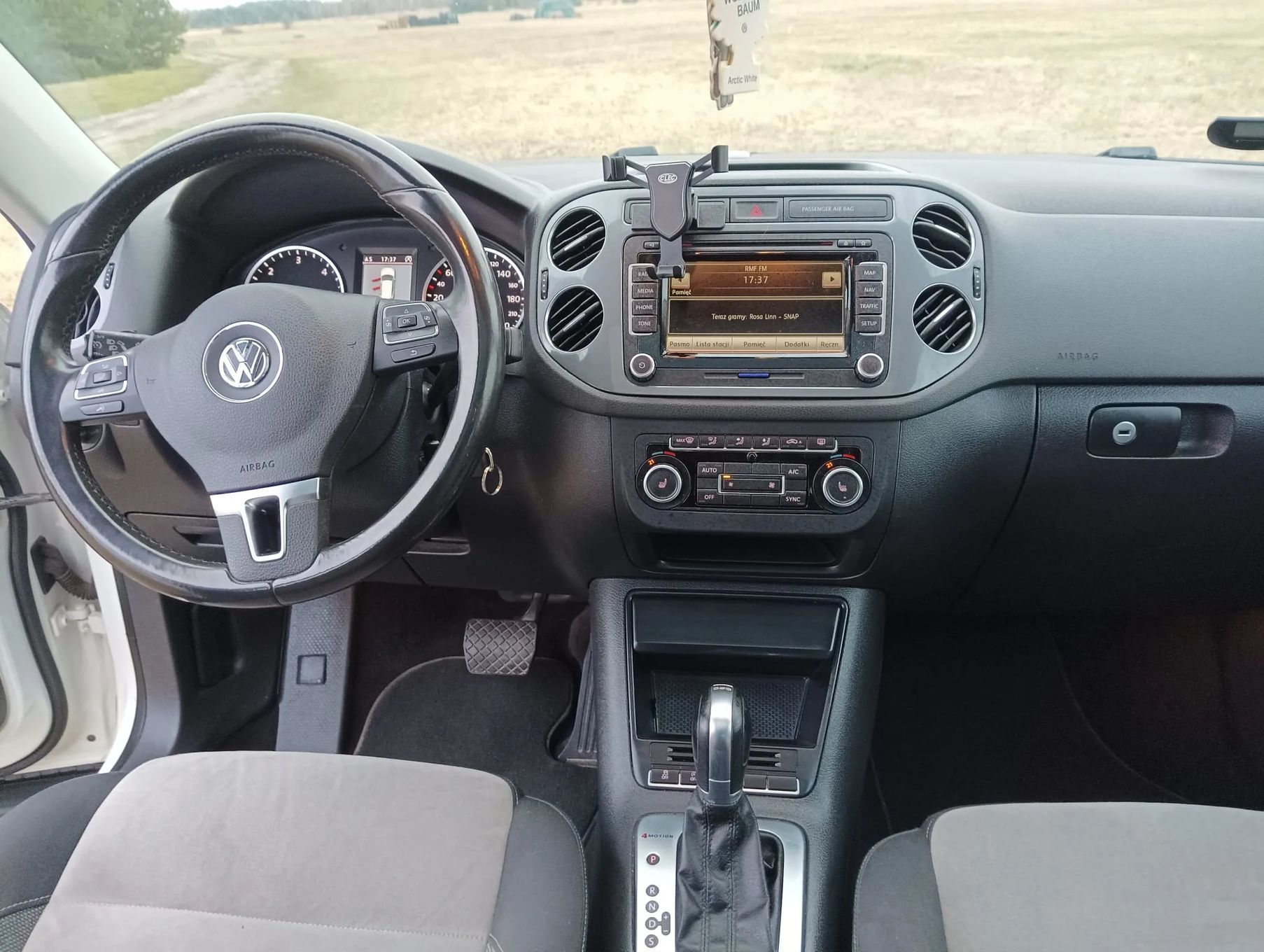 Volkswagen Tiguan 4 x 4 DSG, Panorama, Kamera, Ksenon