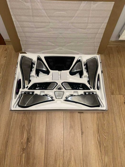 Bowers&Wilkins BMW X5 G05,X7 G07 комплект сіток з підсвіткою салону