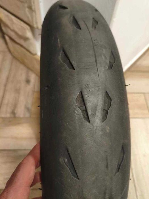 120/70/17 Michelin power cup2 dot2123