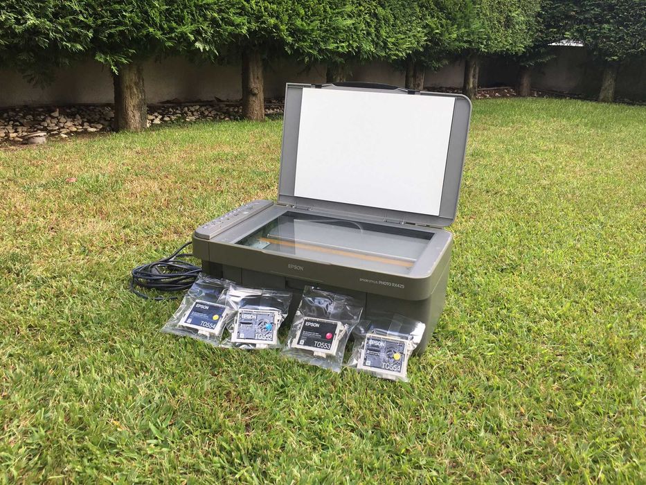 Impressora Compacta com Tinteiros Novos Incluídos