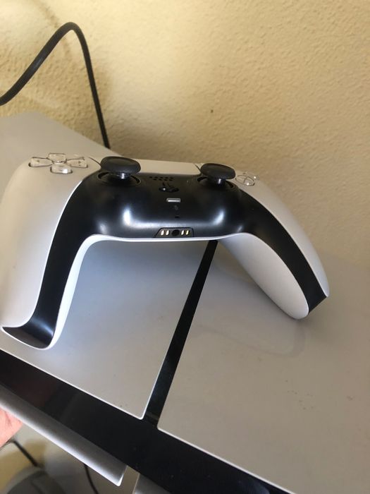 Ps5 como nova + comando