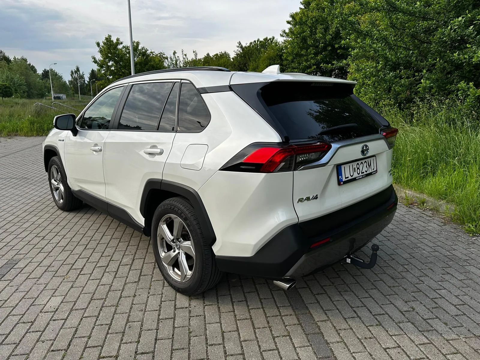 Toyota RAV4 Toyota RAV4 2.5 Hybrid AWD | Hybrid Comfort | Serwis ASO | 4x4