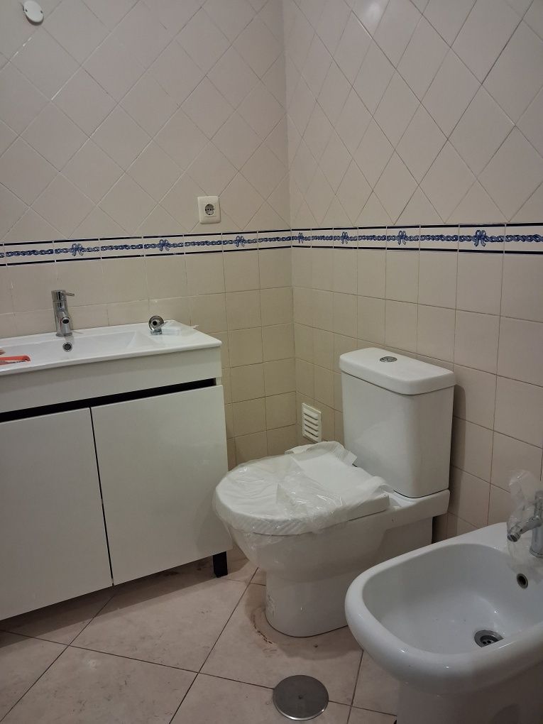 Apartamento T1 Armação de Pêra, com estacionamento e arrecadação