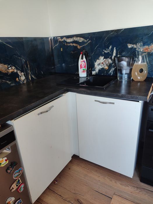 Kuchnia biała z zlewem