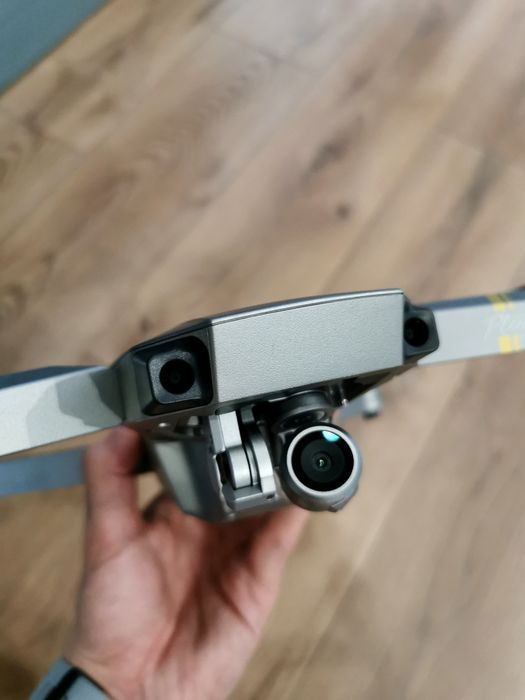 Квадрокоптер Mavic Pro Platinum 4K + доп. аккумулятор, бокс, карта 64g