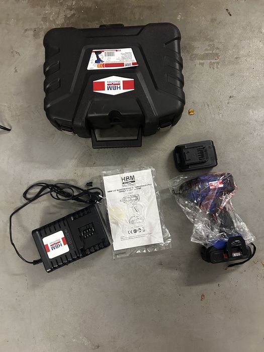 Akumulatorowy klucz udarowy HBM Machines