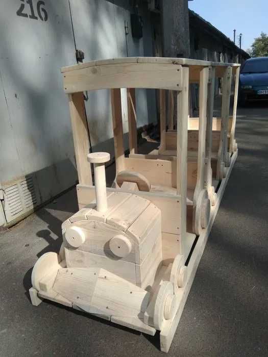 Пісочниці. Автобус. Паравоз. Будиночки. Вироби на дитячі майданчики