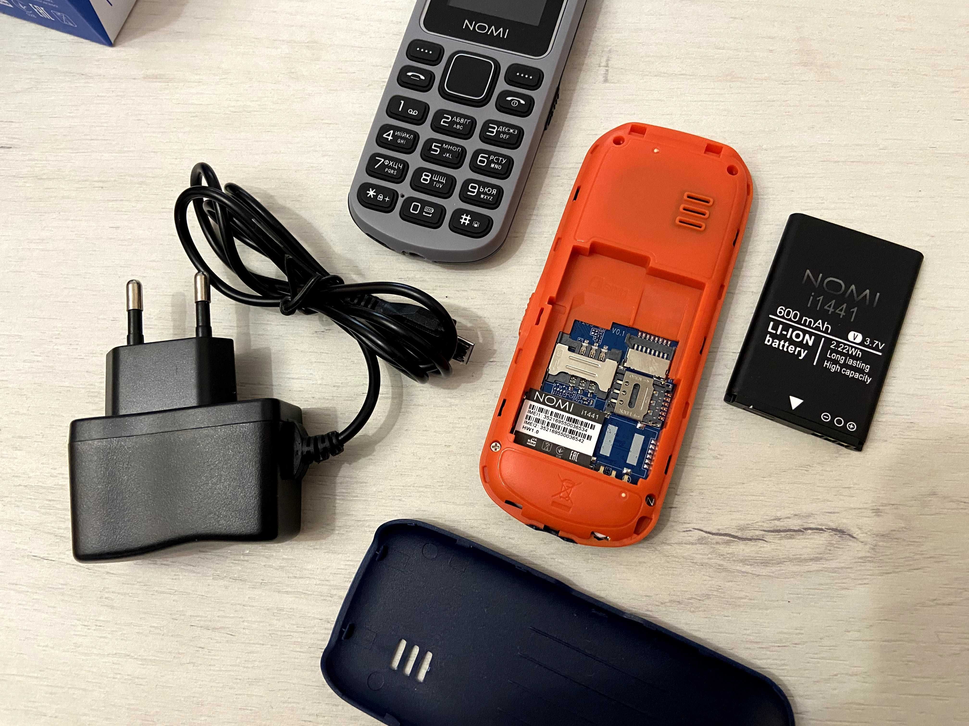 Кнопочний телефон Nomi i1441 i1880 Нові Різні кольори 2 сім 2 Sim Dual