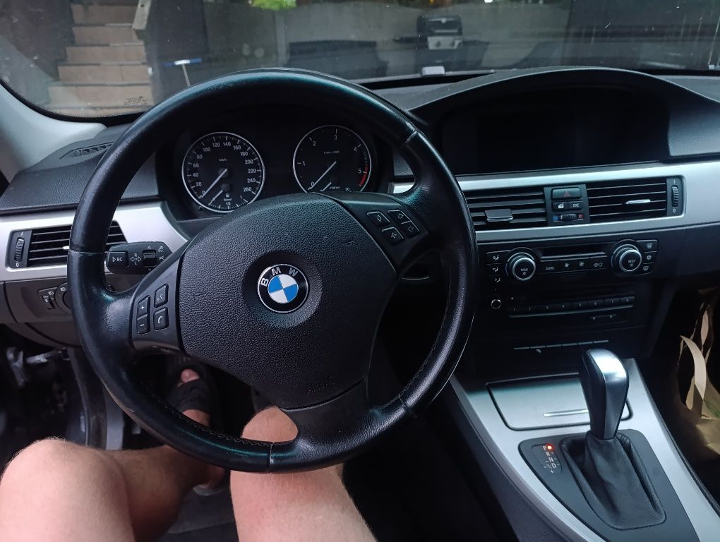 BMW E90 2.0d 2008r. 177km automat  navi multifunkcja