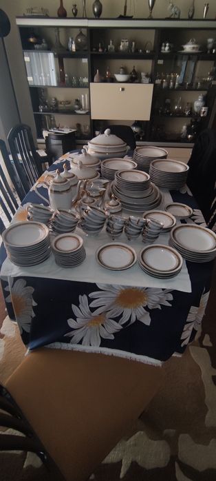 Serviço de jantar, café e chá Marca Coimbra S.P.