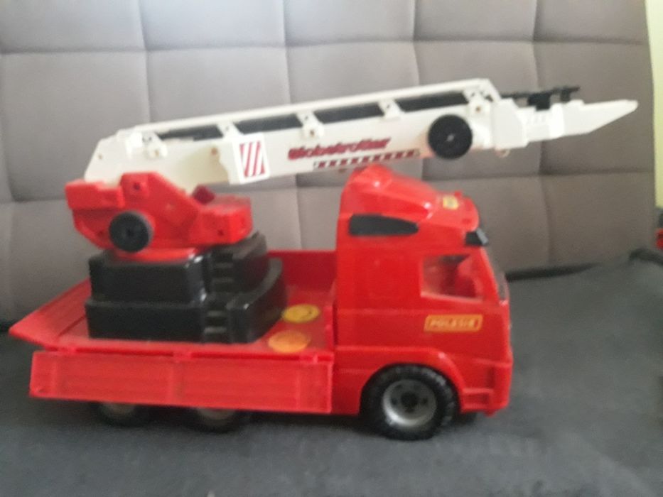 Zabawki wóz strażacki