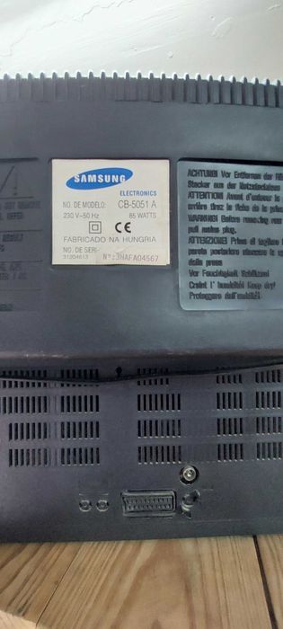 TV Samsung com 48 Cm - modelo CB-5051 A