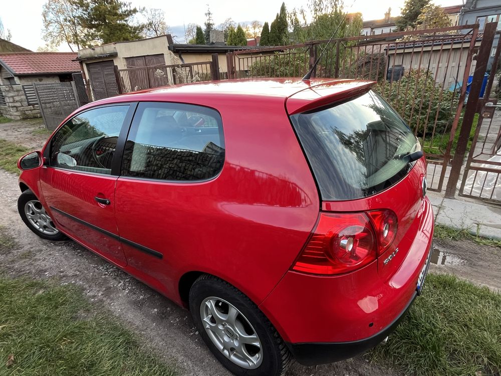 Volkswagen Golf V 1.4 MPI 2006r.  Alufelgi, Niski przebieg. Łódź