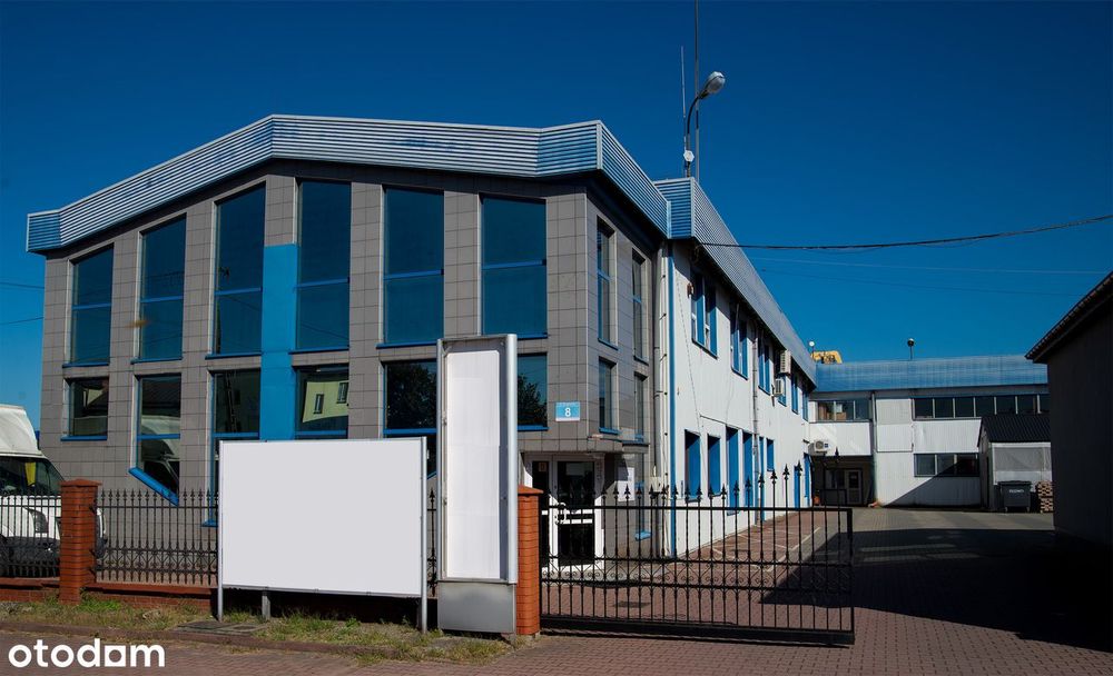 Budynek handlowo-biurowy z dużym magazynem