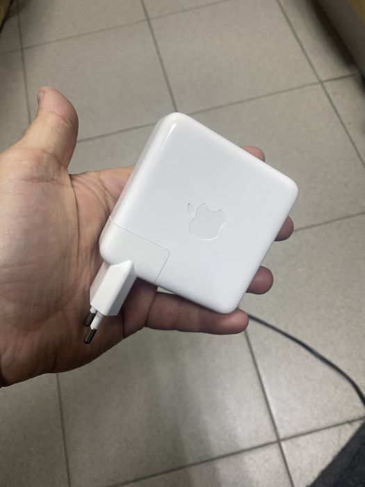 Зарядное зарядний для ноутбука Apple 20,3 V, 3A, 61W Type-C A1947