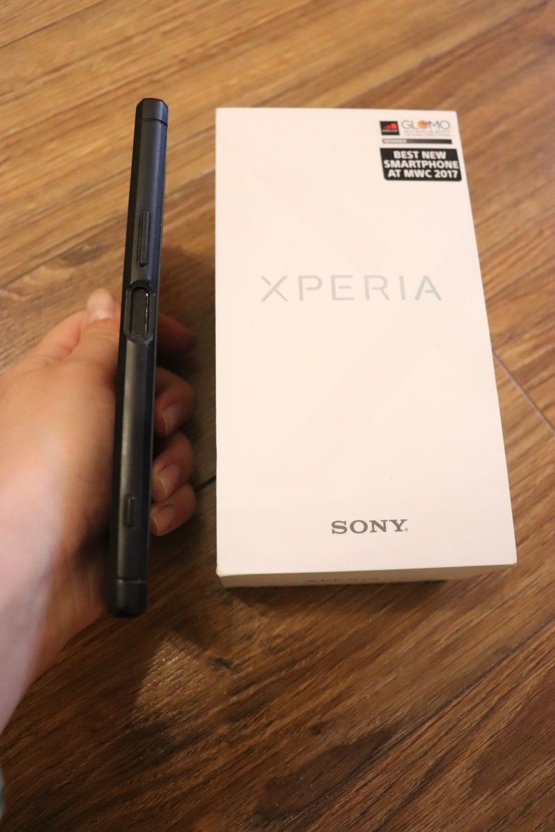 Продам телефон Sony XZ Premium