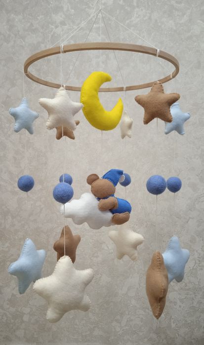 Дитячий мобіль ручної роботи