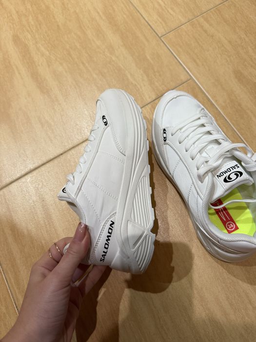 Продам кросівки нові , в коробці