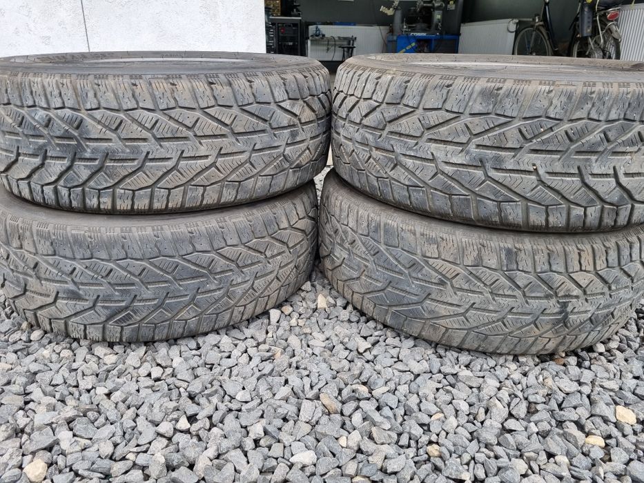 Opony zimowe 225 55 R18 SUV Kormoran Riken