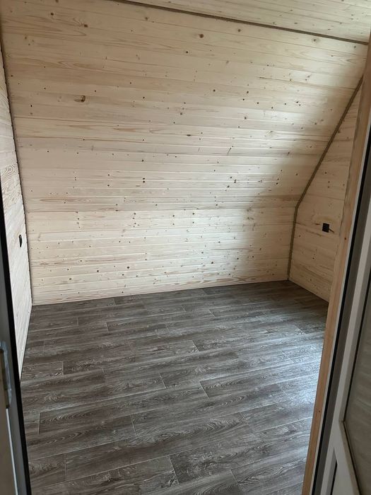 Продам трикутник новобудова