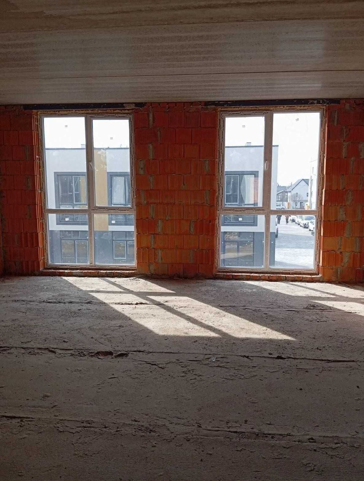 Продам 5-ти кімнатний таунхаус 131 м² В закритому котеджному містечку.