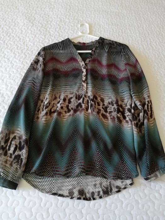 Blusa tam M verde da marca Saint Tropez