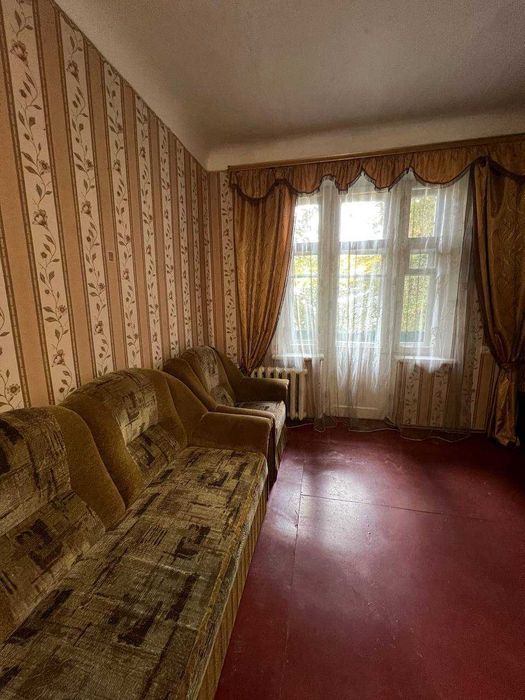 2 кімнати в гуртожитку по вул. Леха Качинського