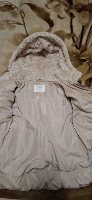 Зимняя куртка Zara 116, 5 лет