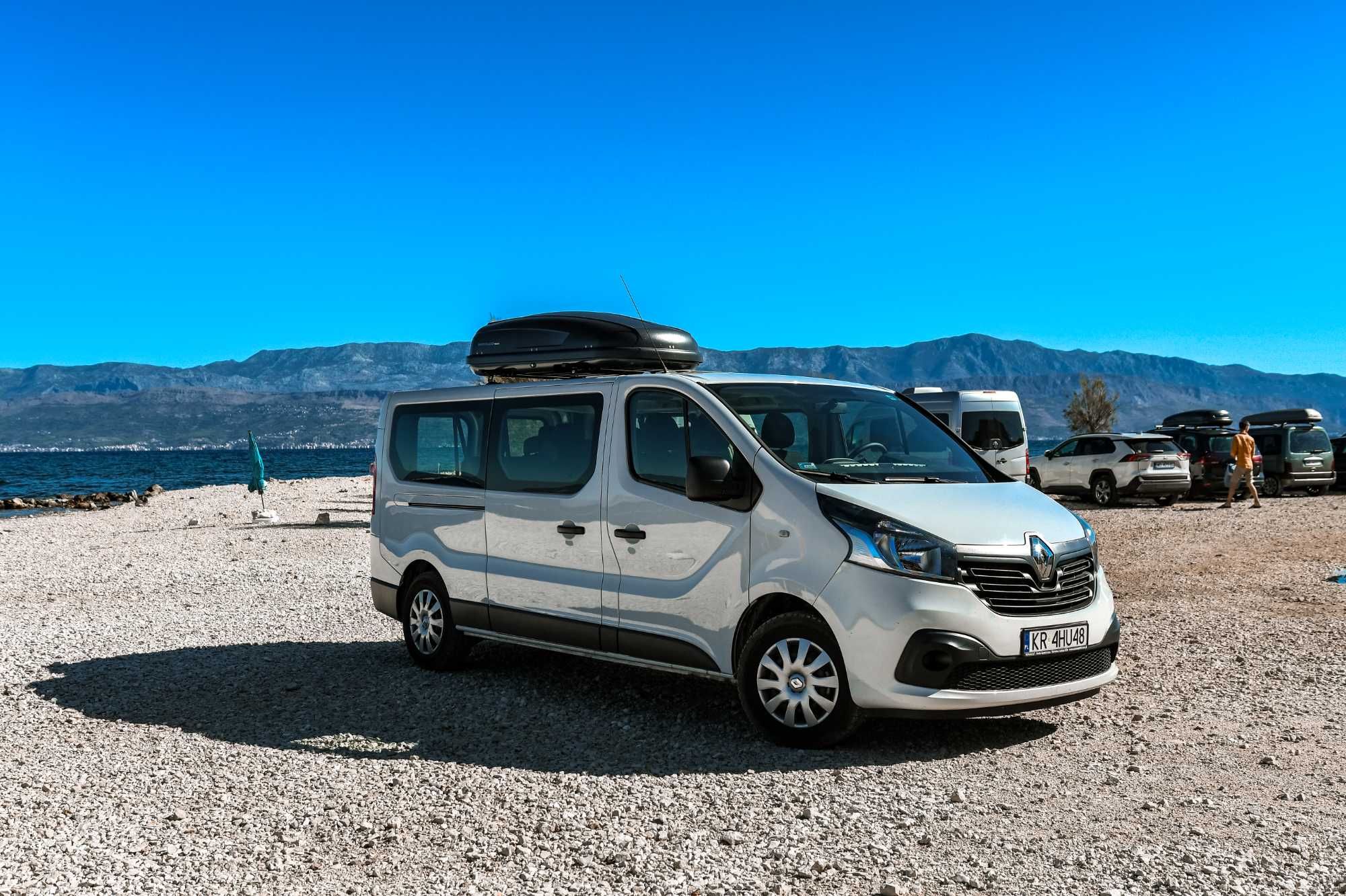 Renault Trafic bus 9 - osobowy wynajem wypożyczenie Kraków