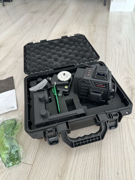 Лазерний рівень Dnipro-M ML-816G. Новий. 2025рік.