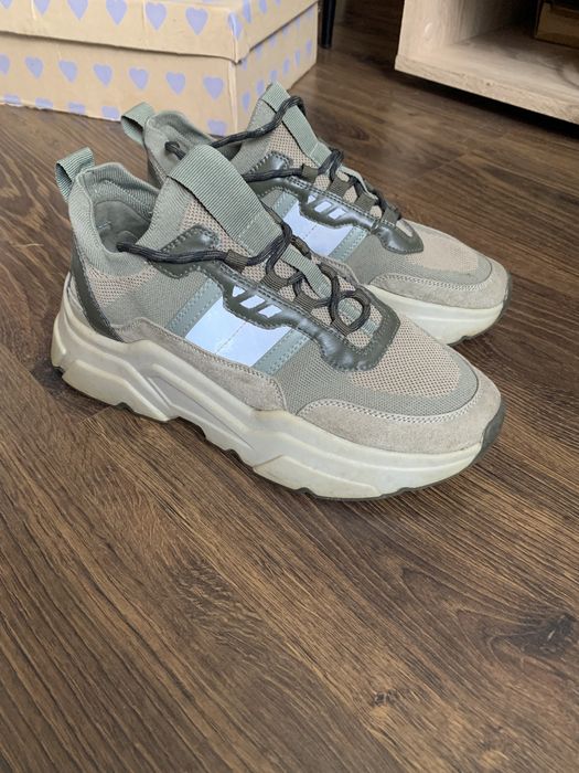 Кросівки жіночі H&M