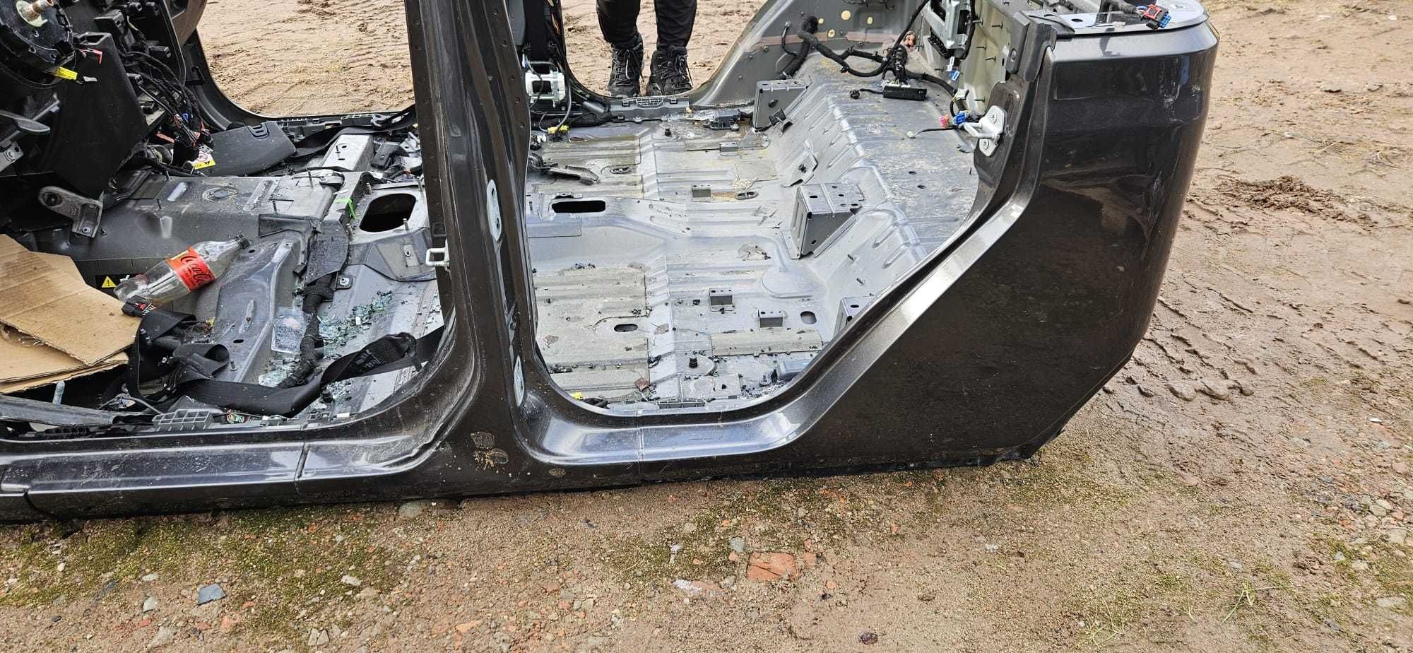 błotnik ćwiartka lewa strona Jeep Gladiator 21r