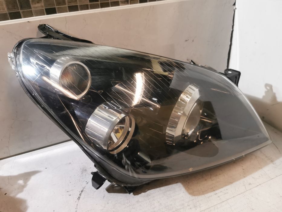 Stan BDB Lampa Bi Xenon Prawa Prawy Przód Opel Astra H III Europa